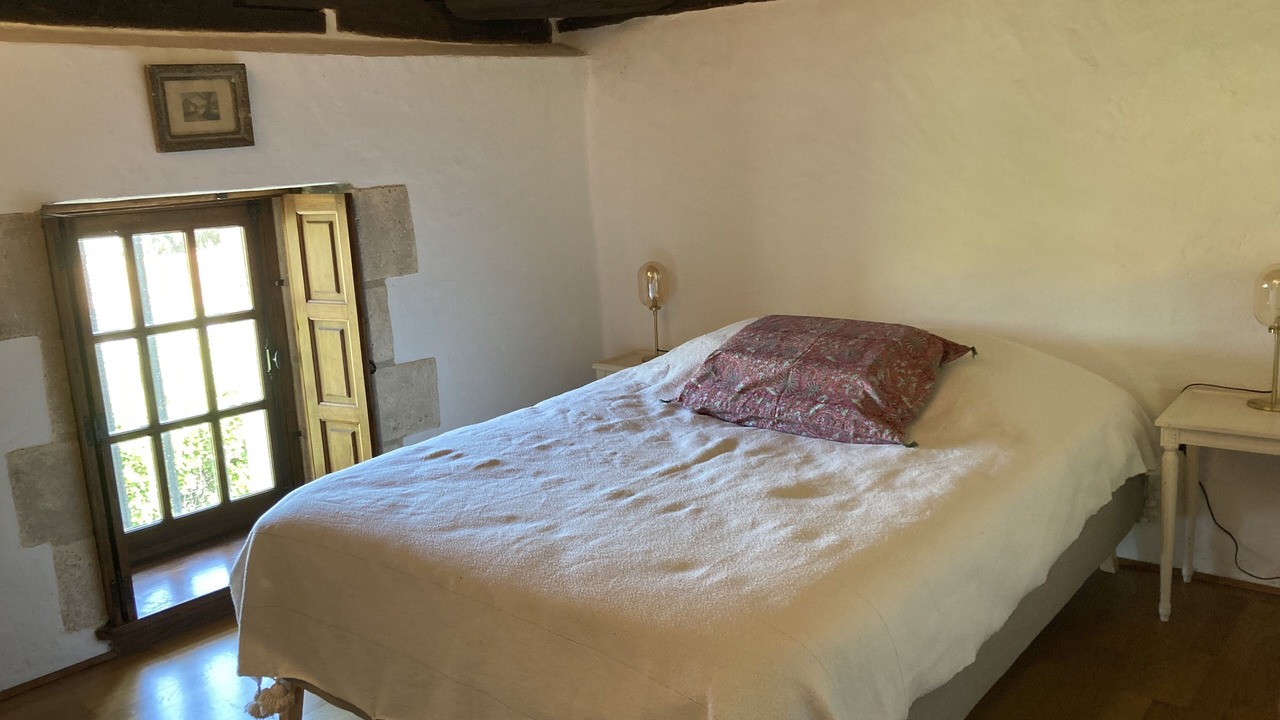 Photo of Bedroom in Saint-Leon-sur-l'Isle