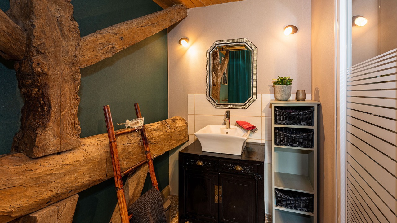 Photo of Bathroom in Saint-Pierre-de-Clairac