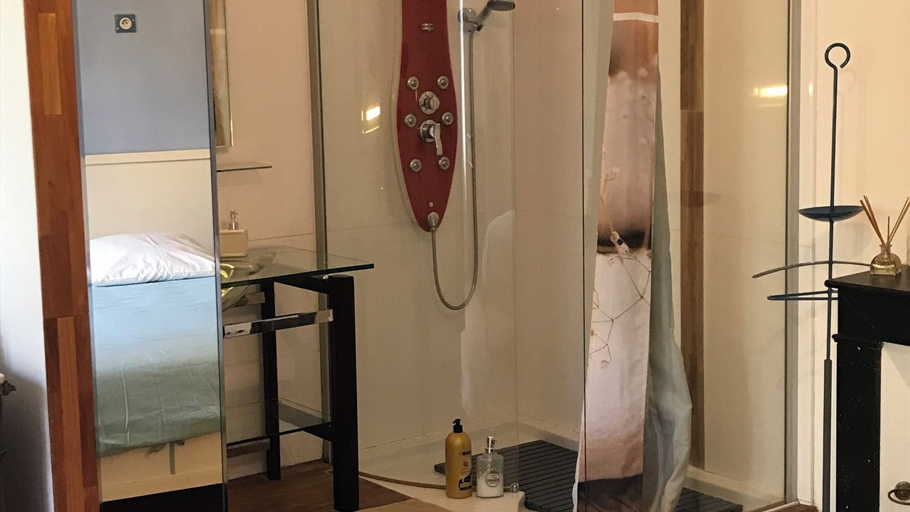 Photo of Bathroom in Cerons