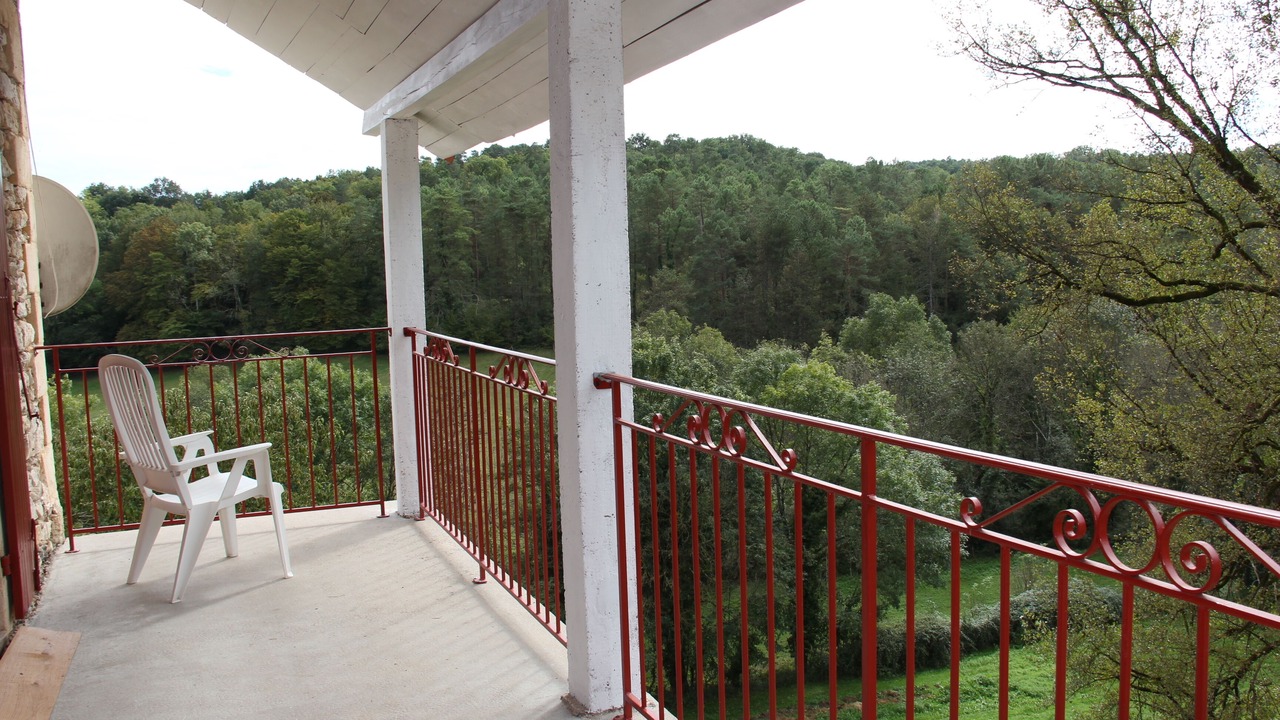 Photo of Outdoor in Thenon