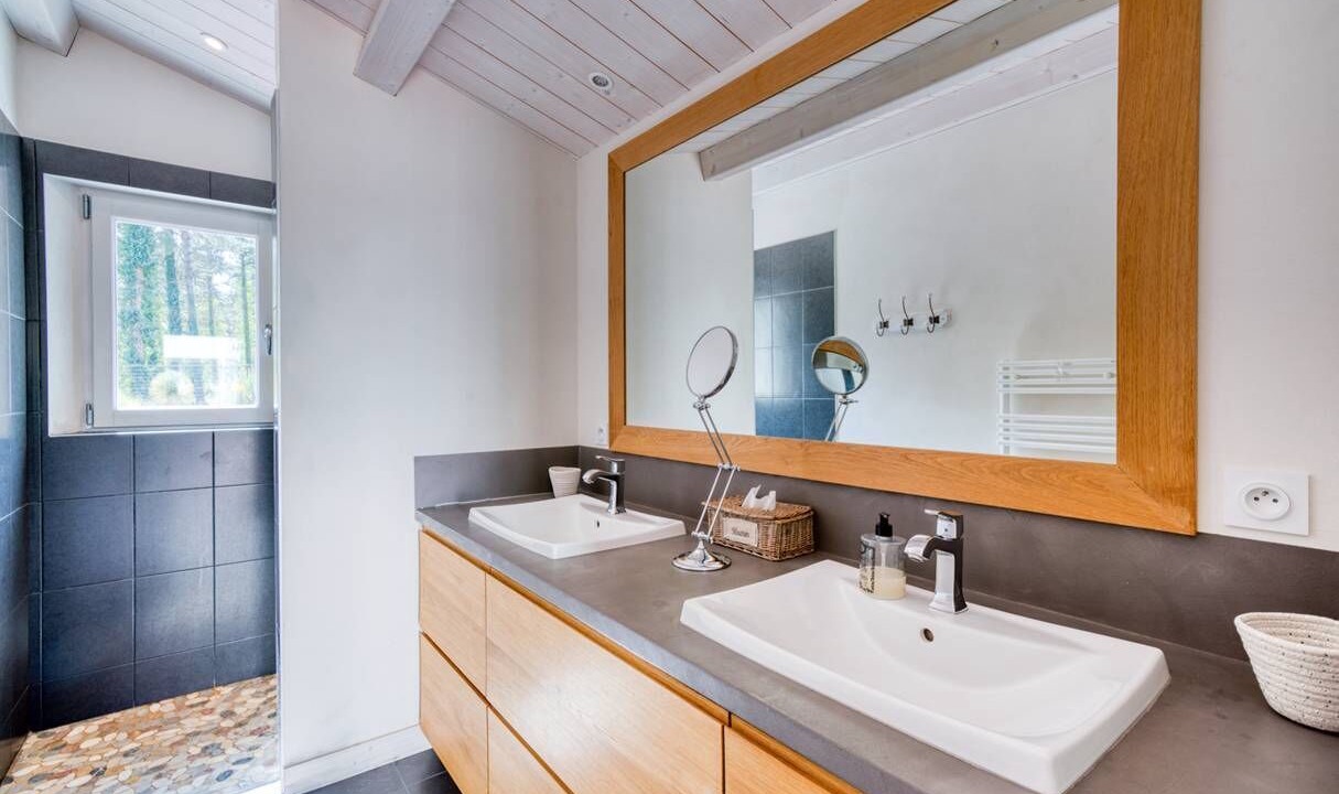 Photo of Bathroom in Ars-en-Re