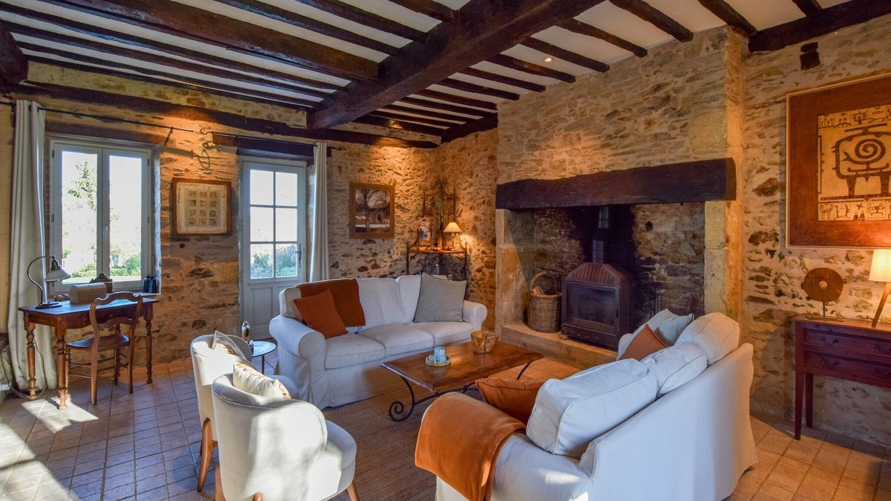 Photo of Livingroom in Saint-Medard-d'Excideuil