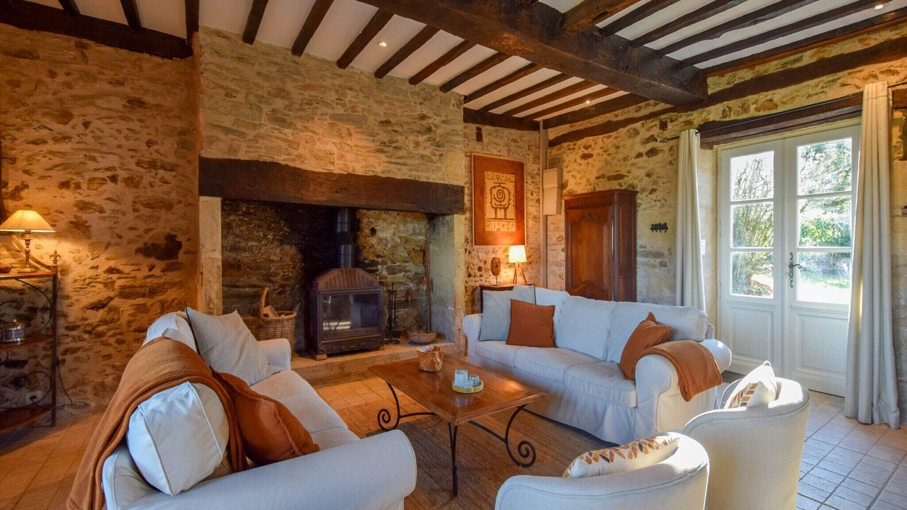 Photo of Livingroom in Saint-Medard-d'Excideuil