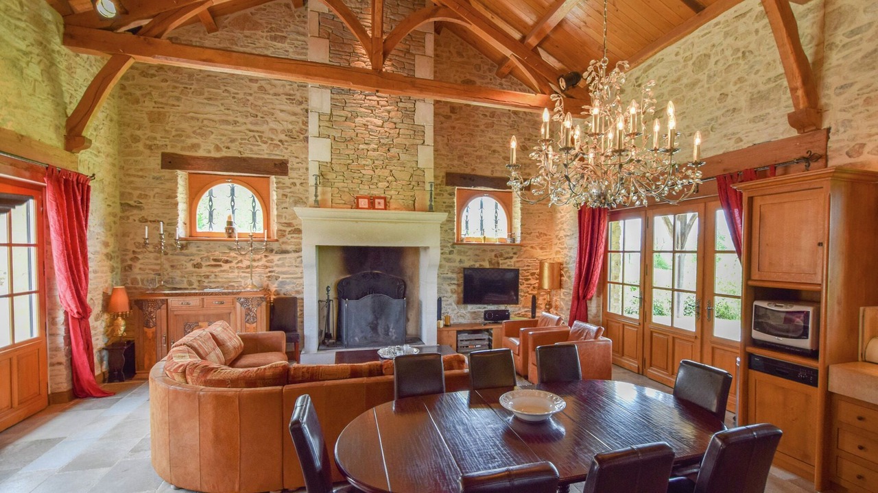 Photo of Livingroom in Saint-Medard-d'Excideuil