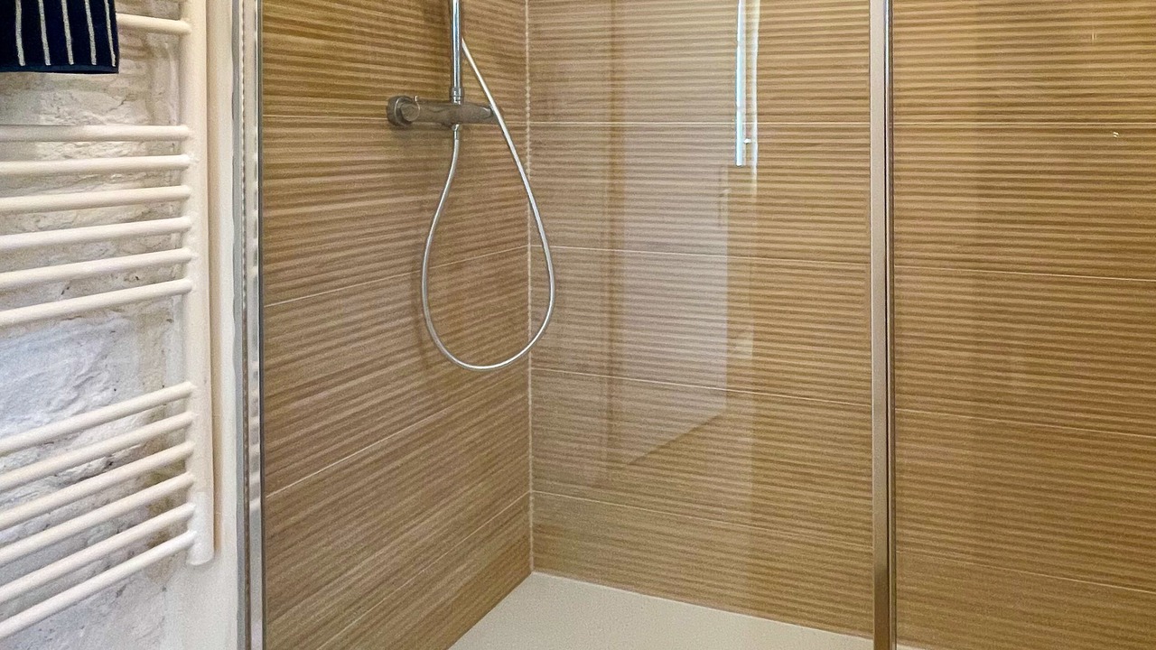 Photo of Bathroom in Grezillac