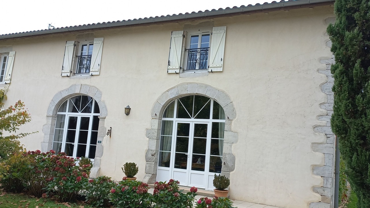 Photo of Outdoor in Pouillon