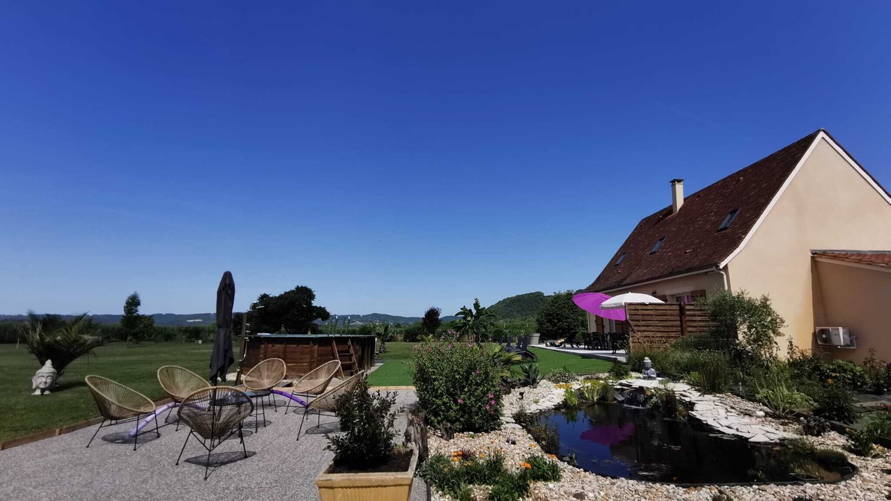 Photo of Outdoor in Castels et Bezenac