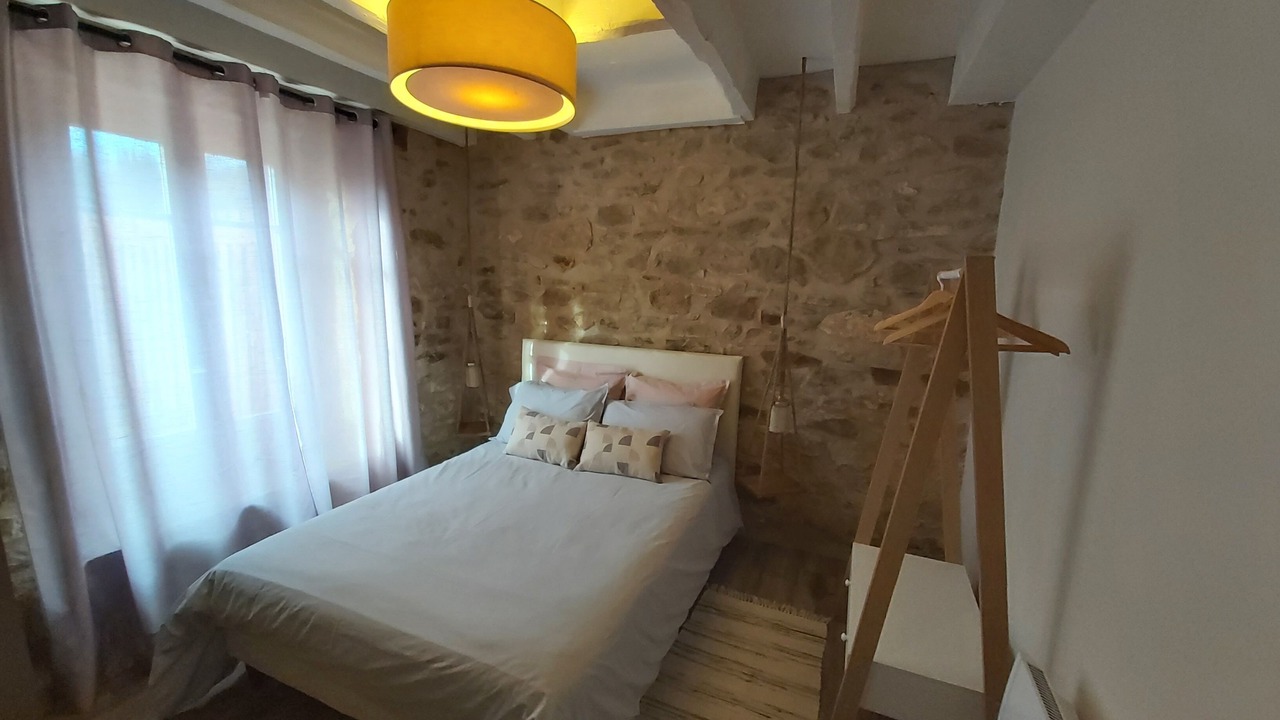 Photo of Bedroom in Saint-Yrieix-la-Perche
