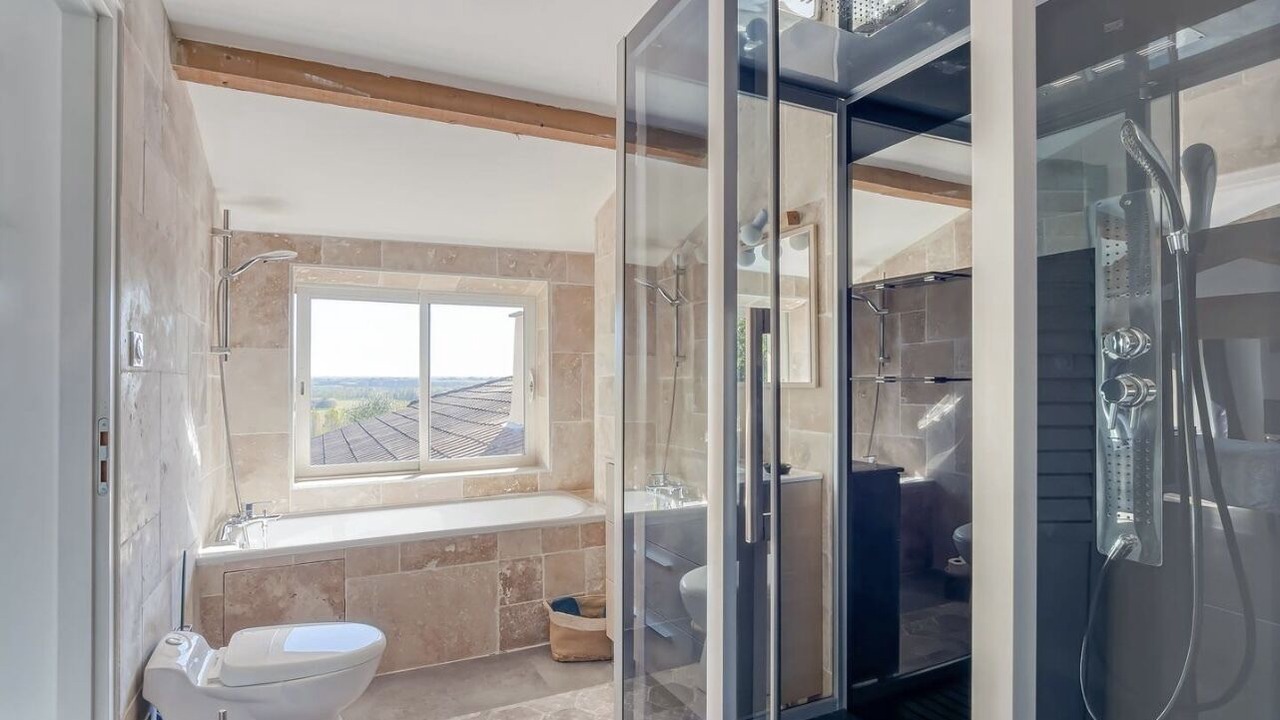 Photo of Bathroom in Casseuil