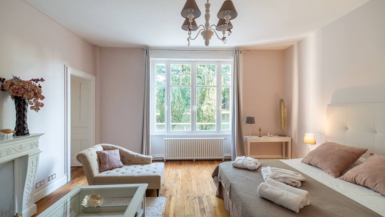 Photo of Bedroom in Saint-Gence