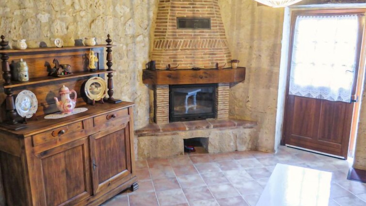 Photo of Livingroom in Dondas