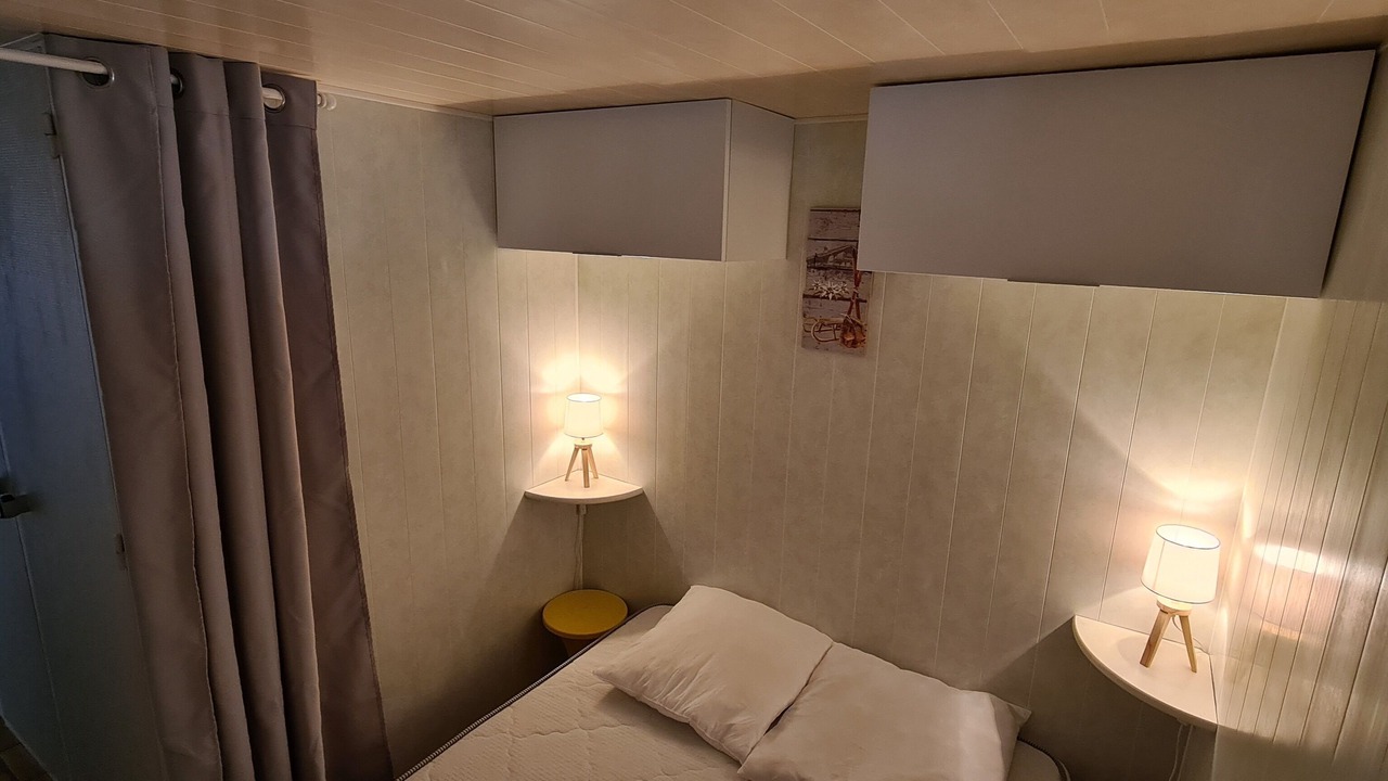 Photo of Bedroom in Aste-Beon