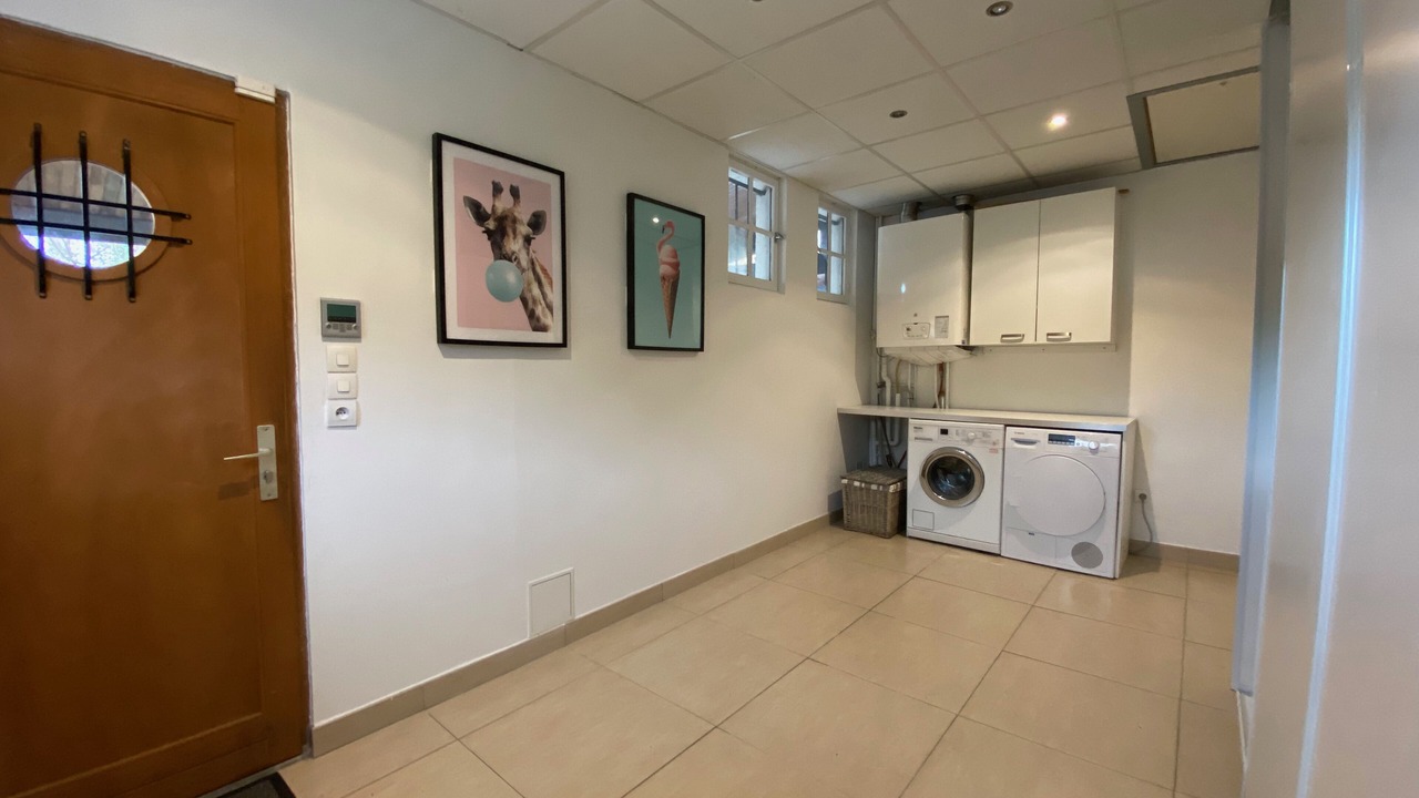 Photo of Others in Merignac