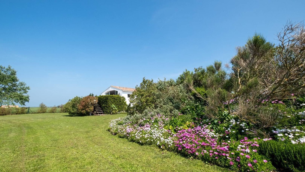 Photo of Outdoor in Les Portes-en-Re