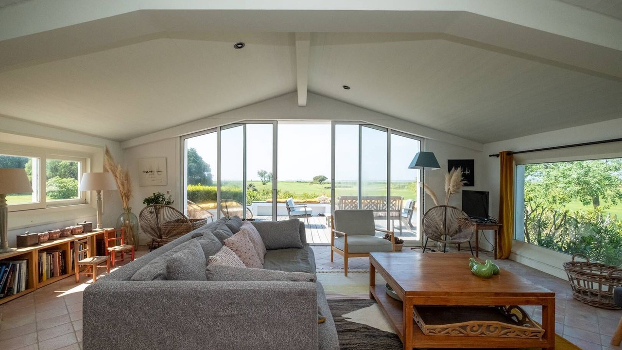 Photo of Livingroom in Les Portes-en-Re