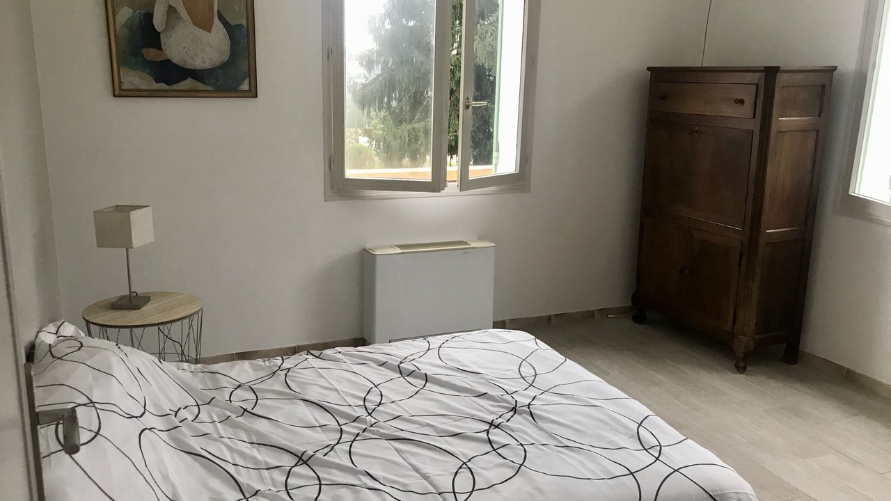 Photo of Bedroom in Lalinde