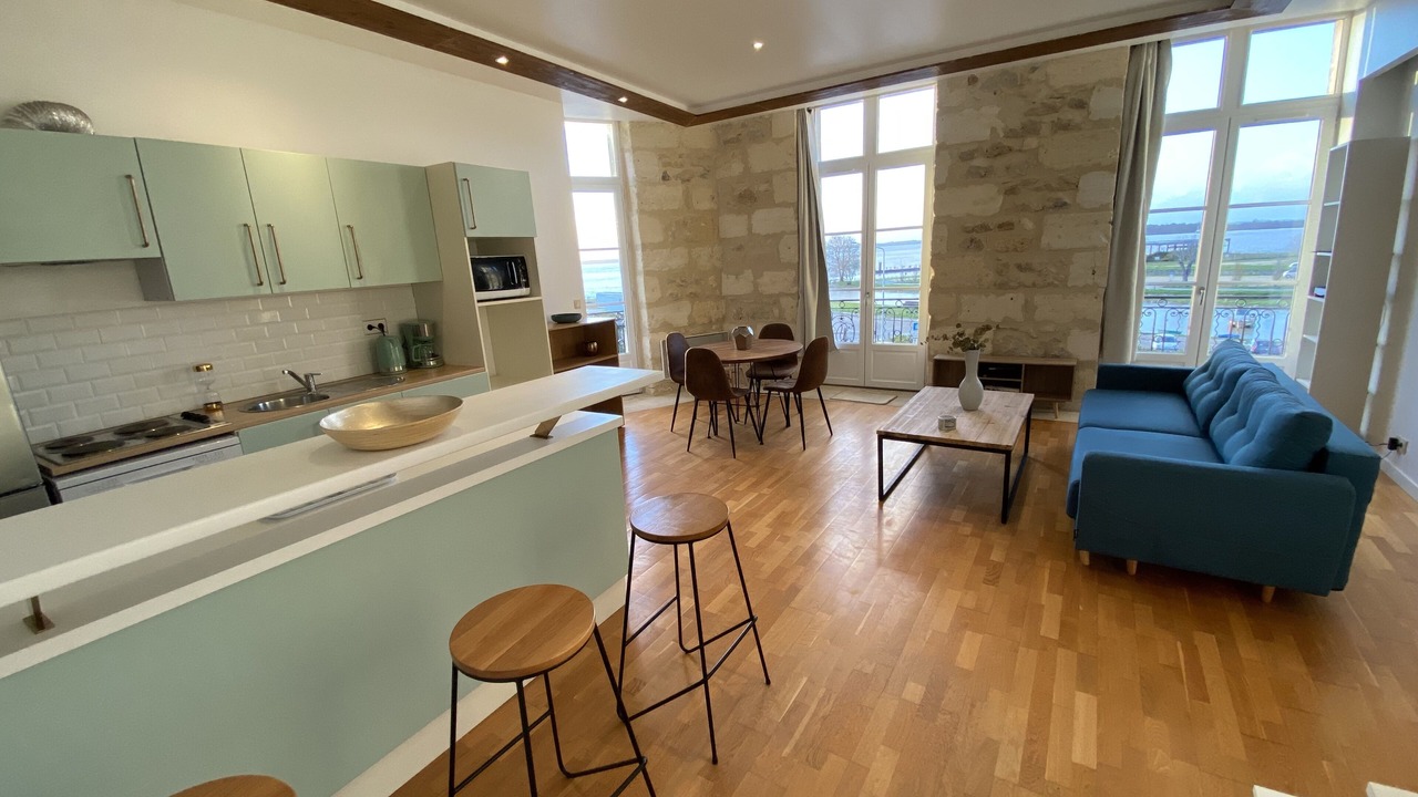 Photo of Livingroom in Blaye