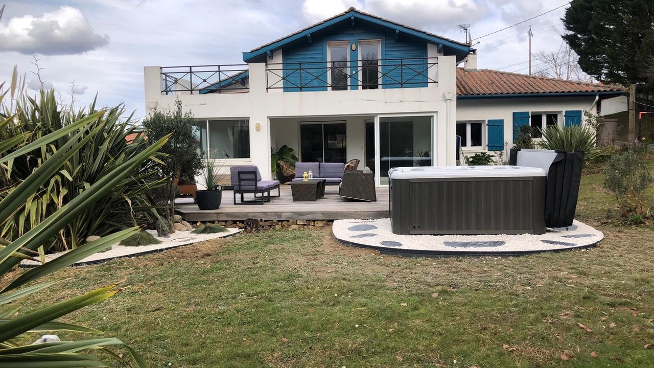 Photo of Patio Balcony in Mouguerre