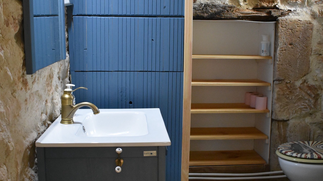 Photo of Bathroom in Larzac