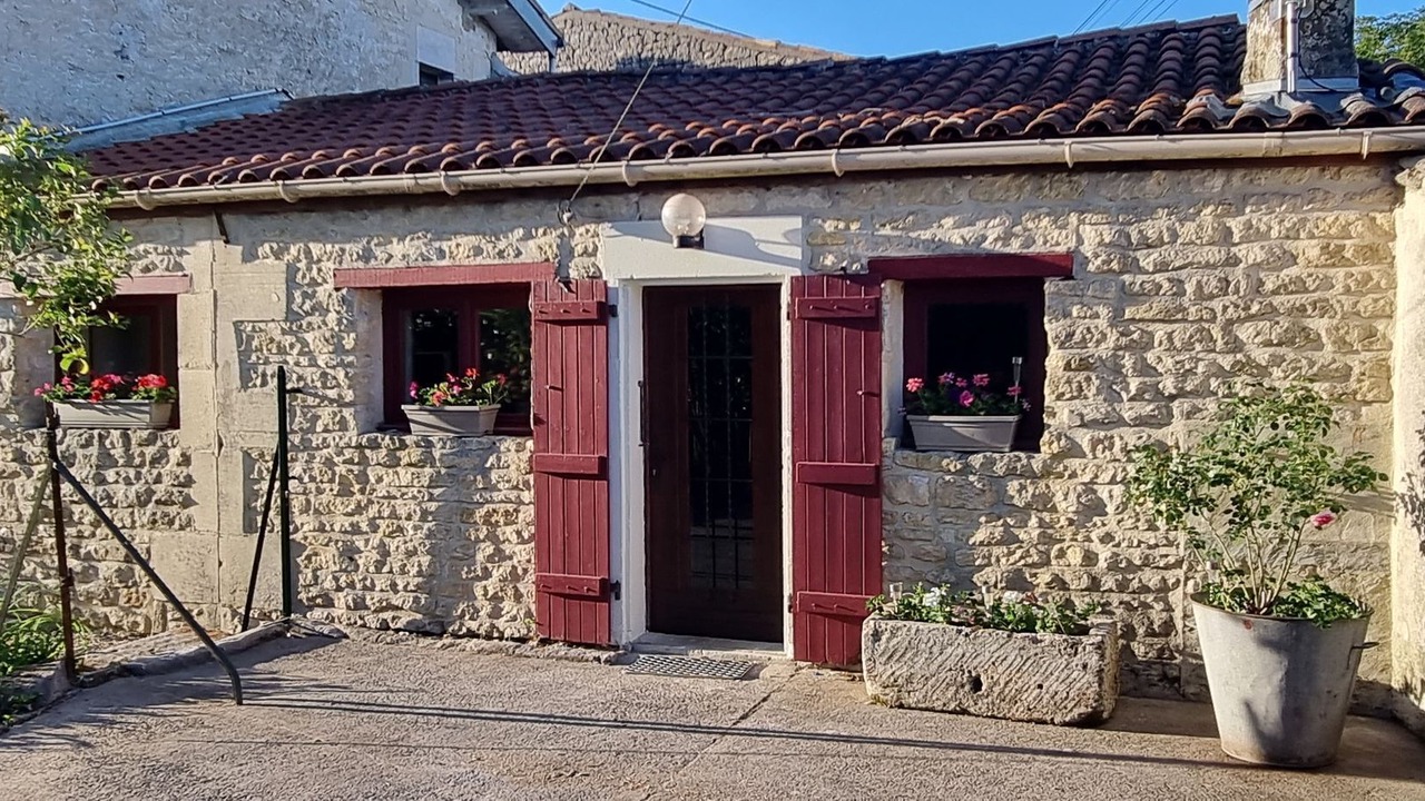 Photo of Outdoor in Saint Martin de Juillers
