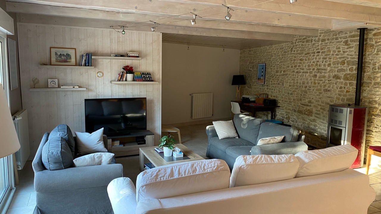 Photo of Livingroom in Cheray