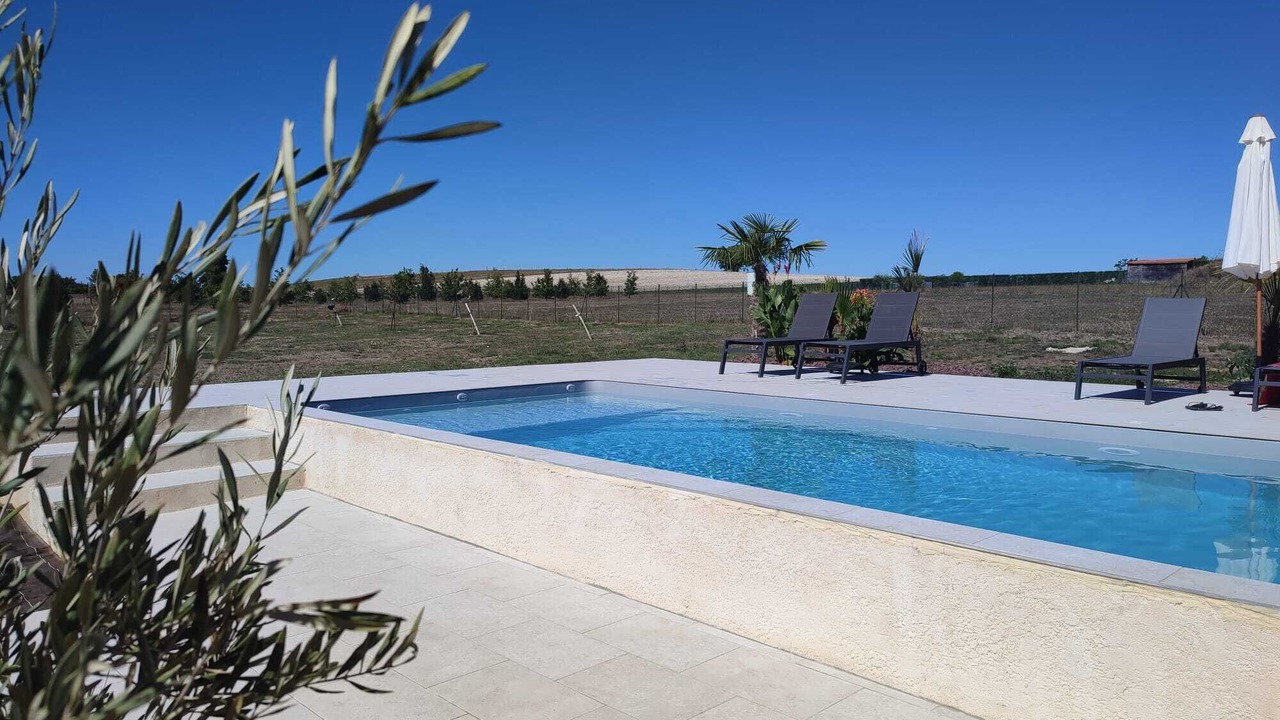 Photo of Outdoor in Cuneges