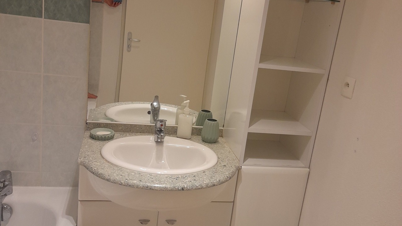 Photo of Bathroom in Ambares-et-Lagrave