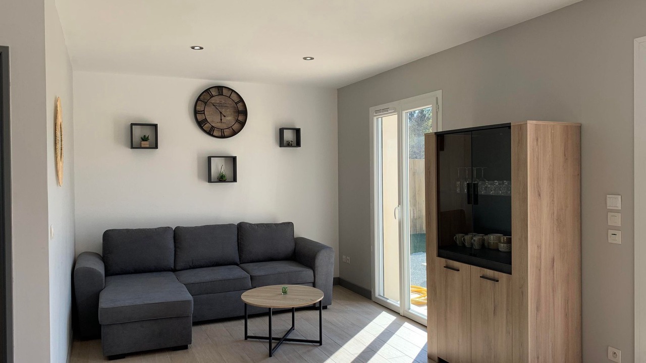 Photo of Livingroom in Grayan-Et-L'Hopital