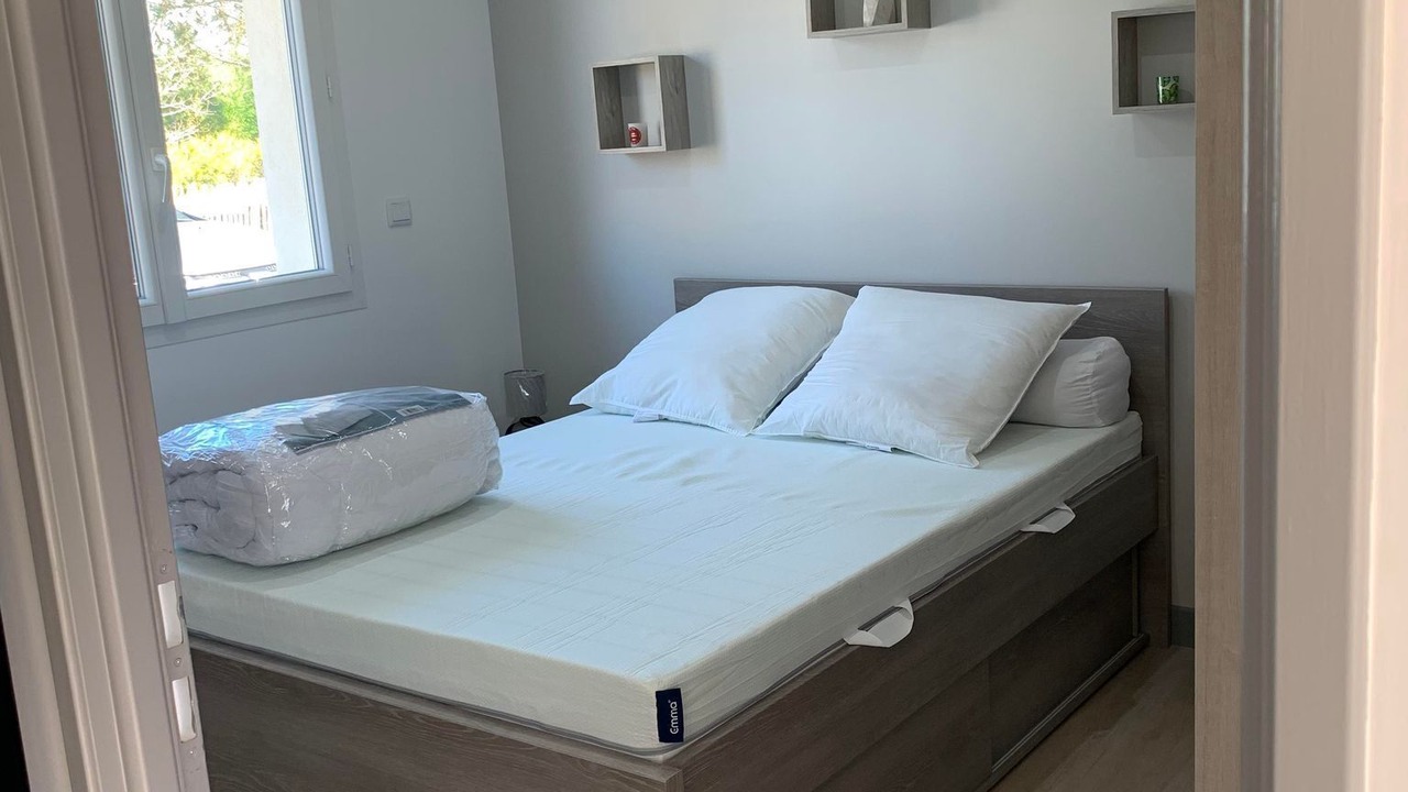 Photo of Bedroom in Grayan-Et-L'Hopital