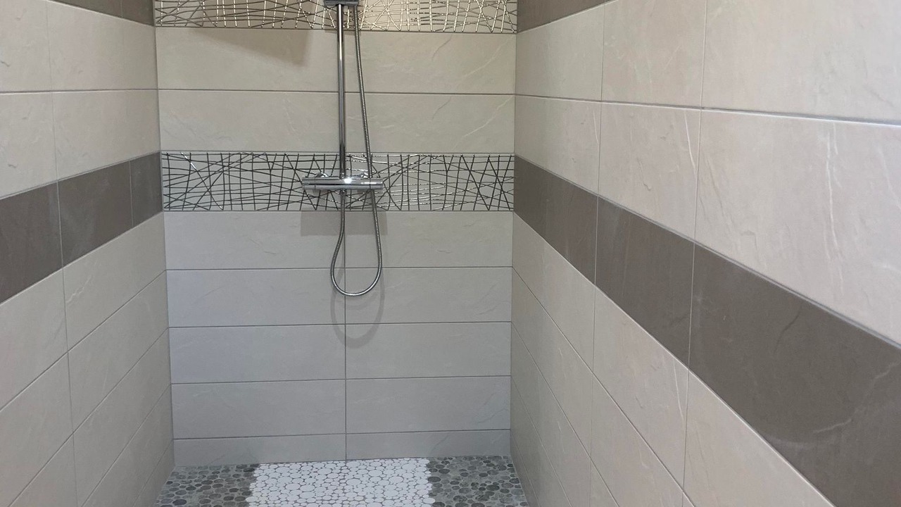 Photo of Bathroom in Grayan-Et-L'Hopital
