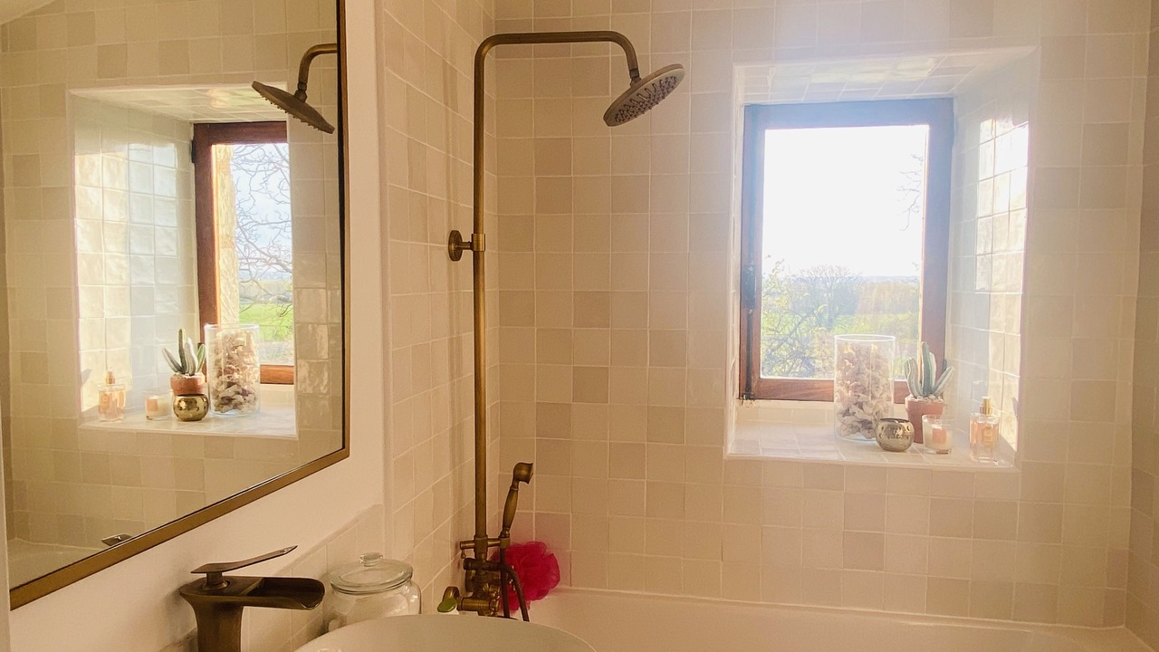 Photo of Bathroom in Pouancay
