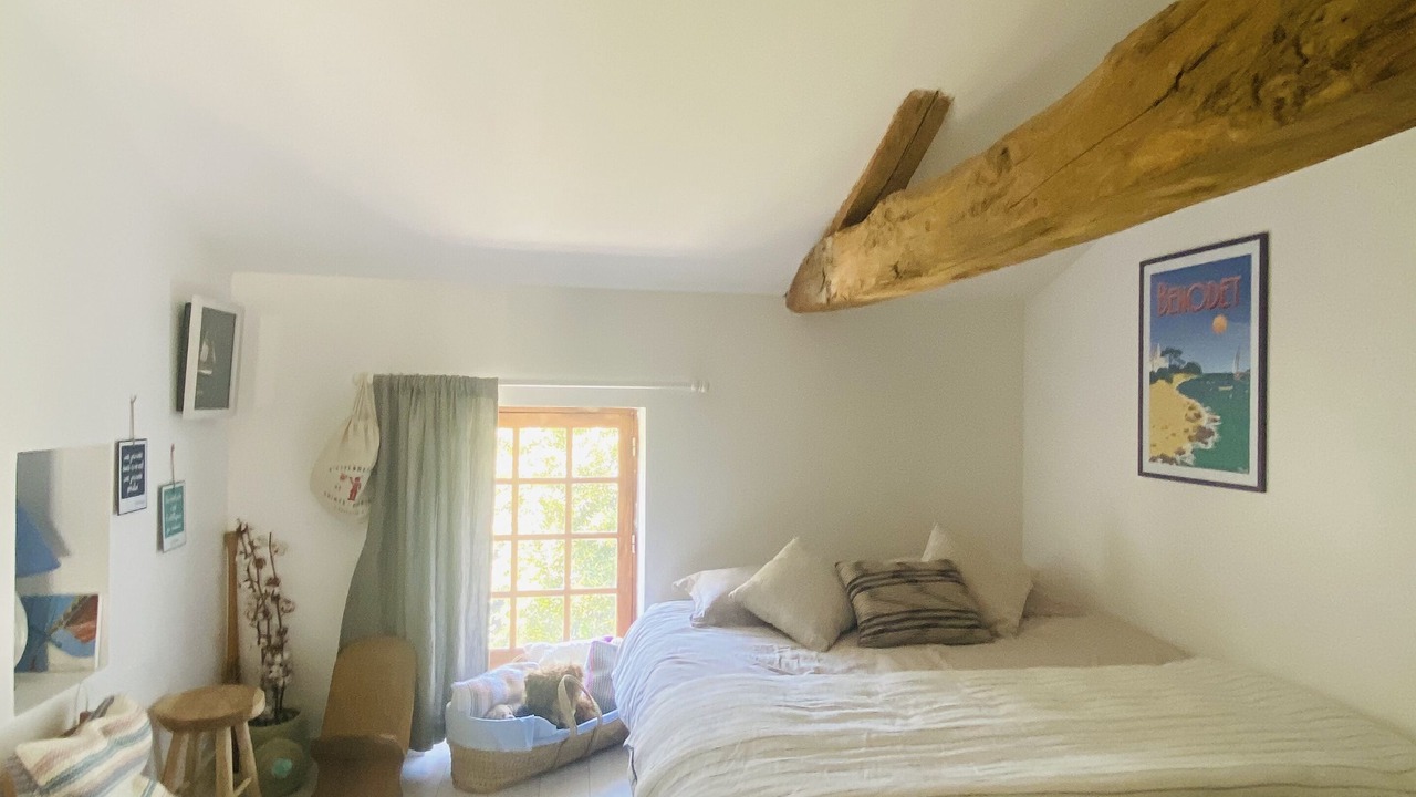Photo of Bedroom in Pouancay