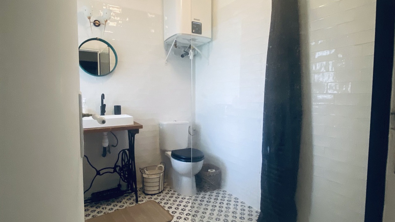 Photo of Bathroom in Pouancay