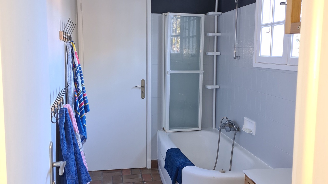 Photo of Bathroom in Boyardville