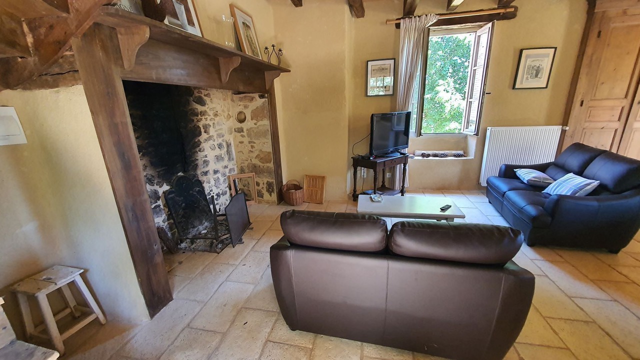 Photo of Livingroom in Saint-Martial-de-Nabirat