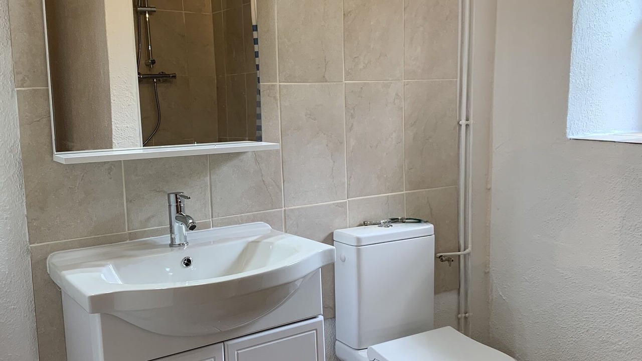 Photo of Bathroom in Juignac