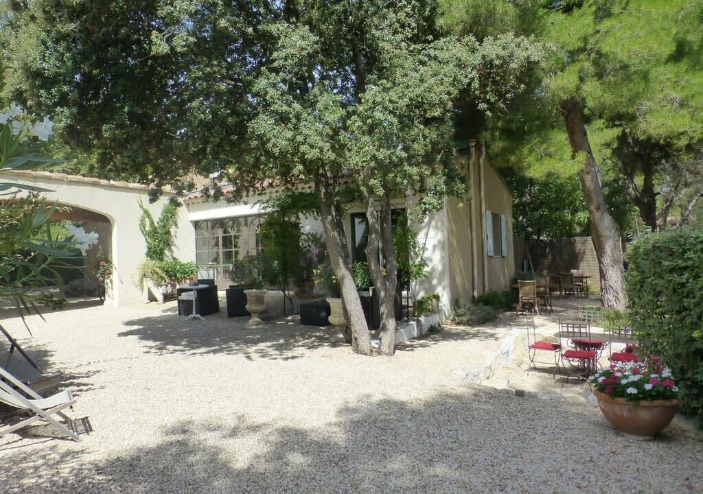 Photo of Patio Balcony in Cabrieres-d'Avignon