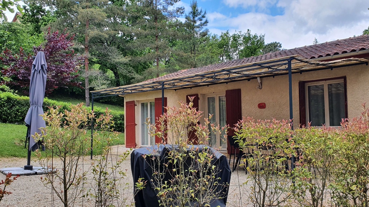 Photo of Patio Balcony in Saint-Andre-dAllas