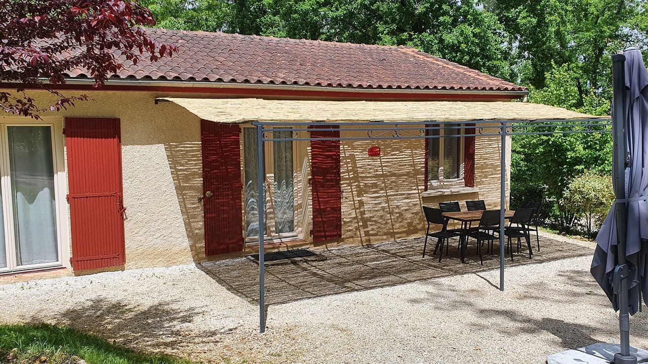 Photo of Outdoor in Saint-Andre-dAllas