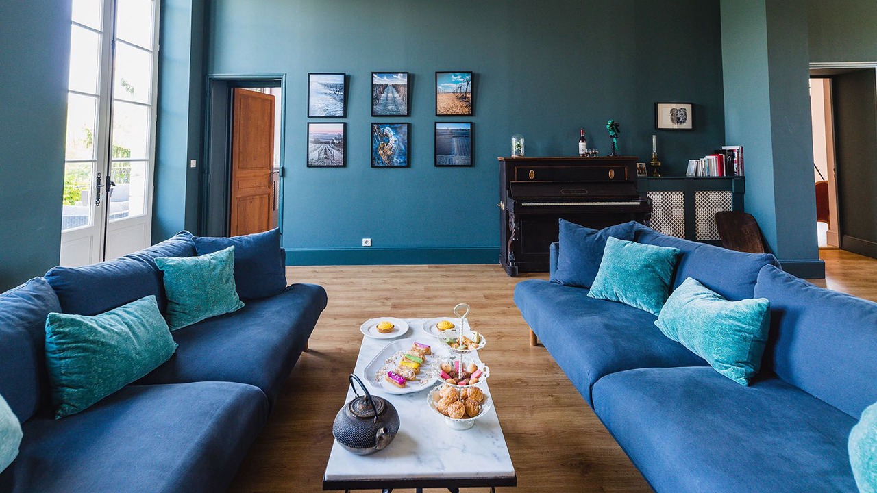Photo of Livingroom in Saint-Meme-les-Carrieres