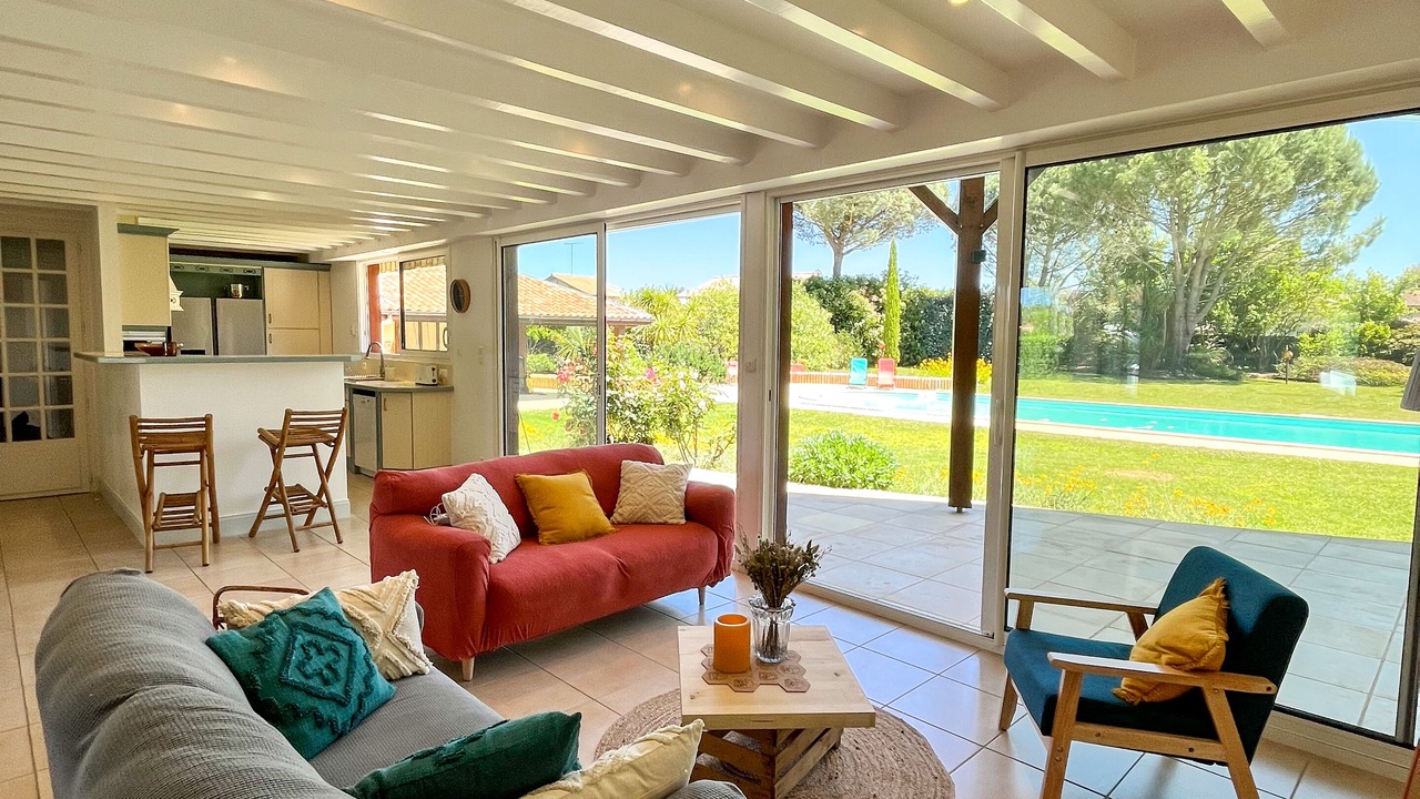 Photo of Livingroom in Messanges