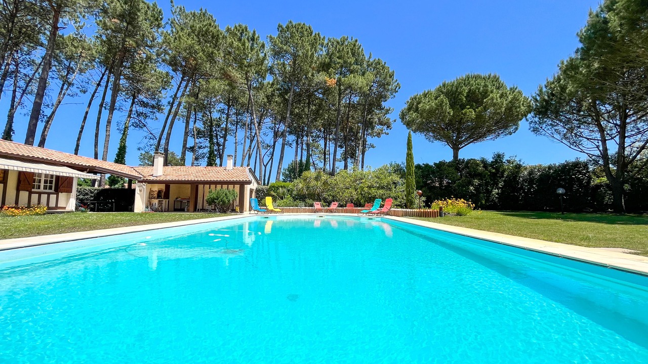 Photo of Outdoor in Messanges