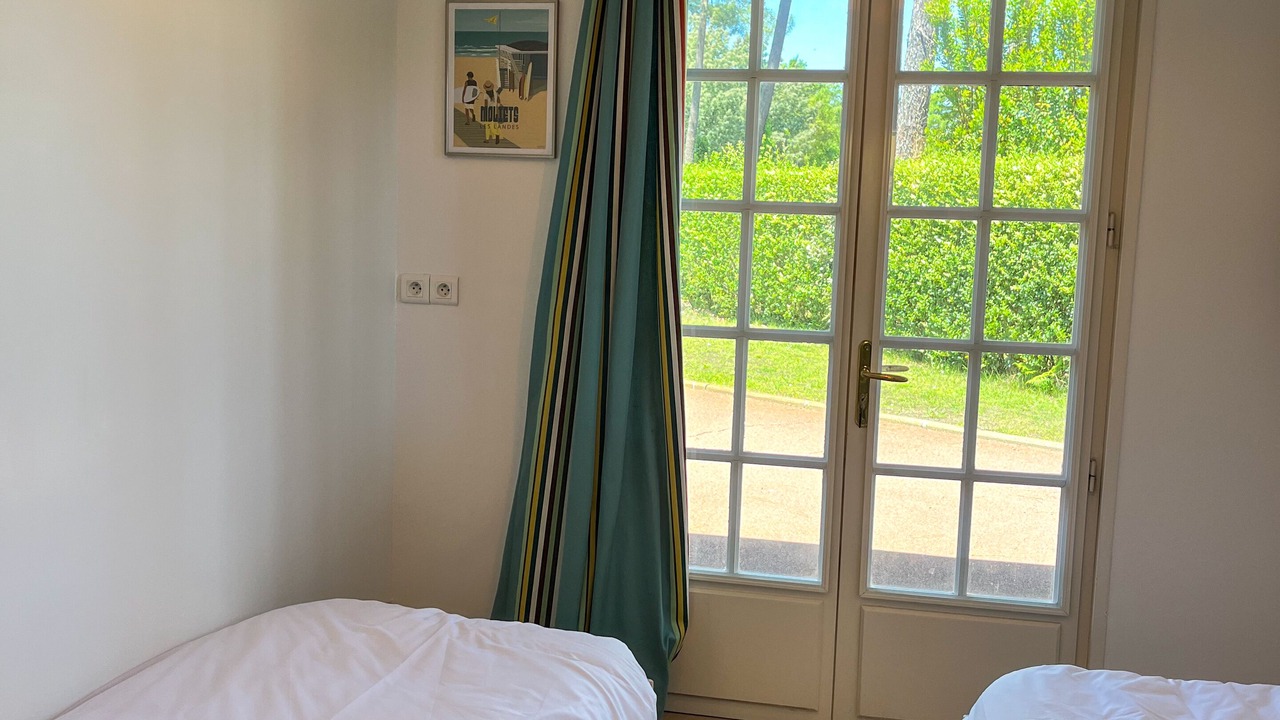 Photo of Bedroom in Messanges