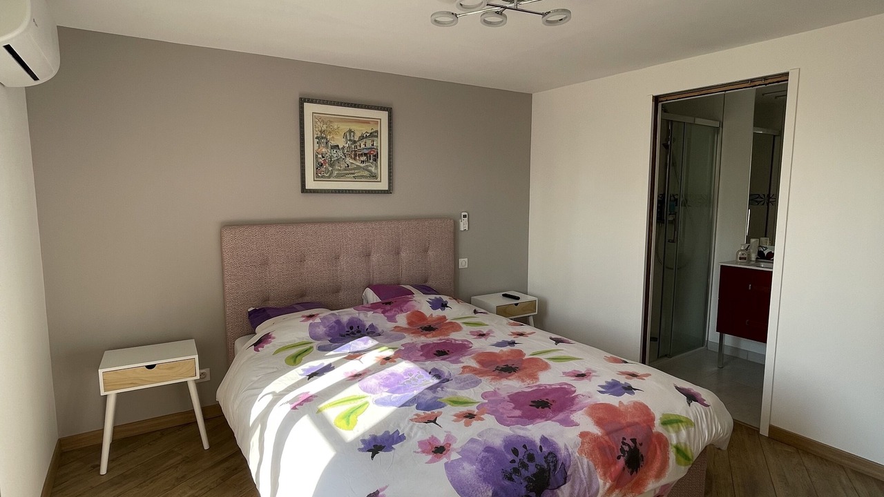 Photo of Bedroom in Saint-Robert