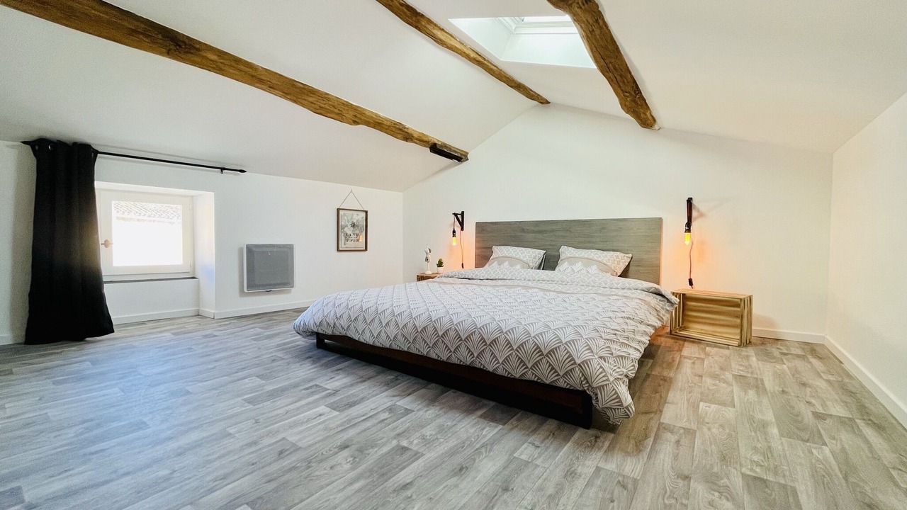 Photo of Bedroom in Lusignan