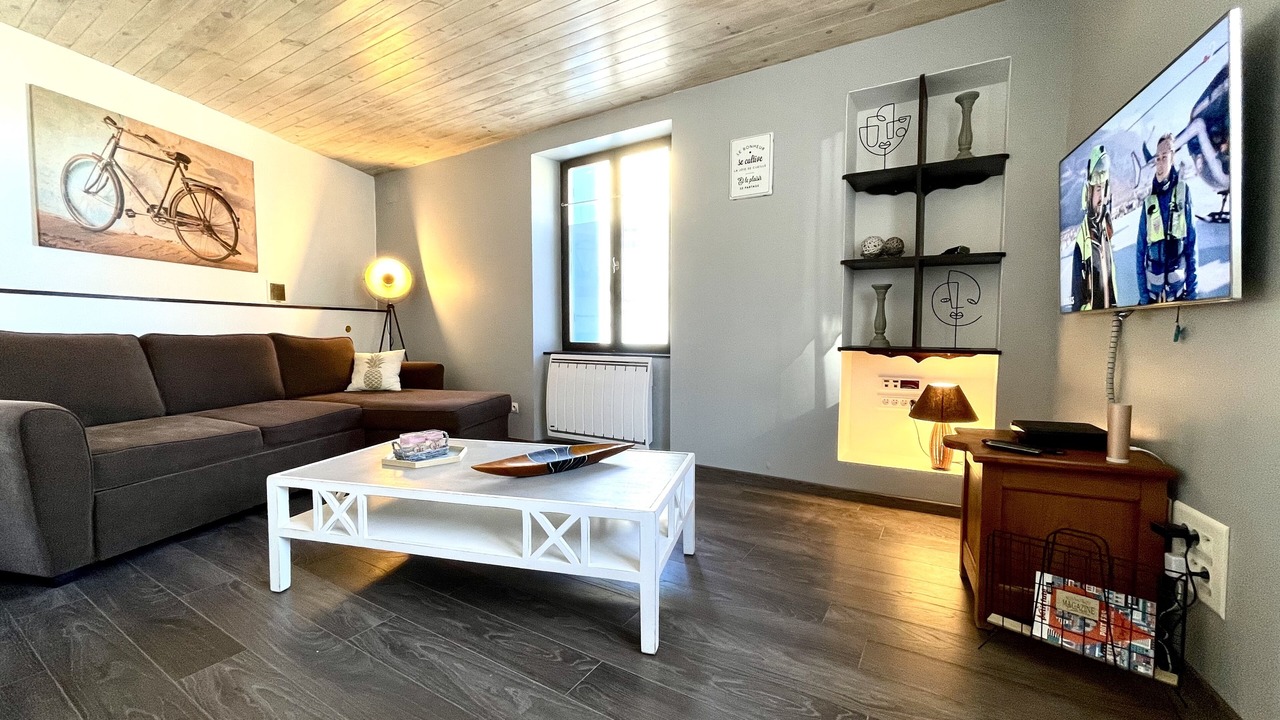 Photo of Livingroom in Lusignan
