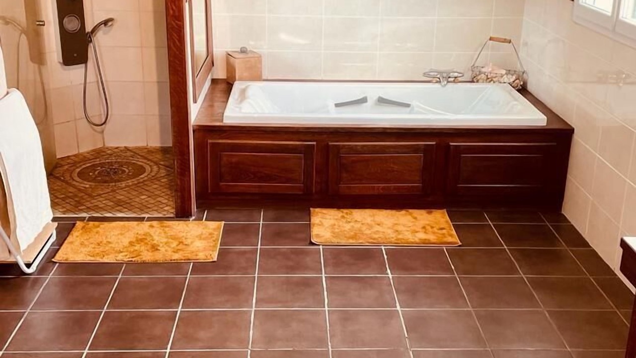 Photo of Bathroom in Saint-Julien-en-Born