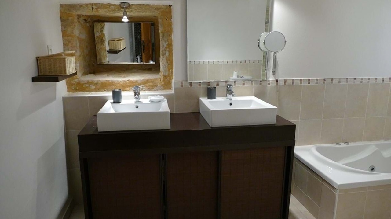 Photo of Bathroom in Les Cabanes
