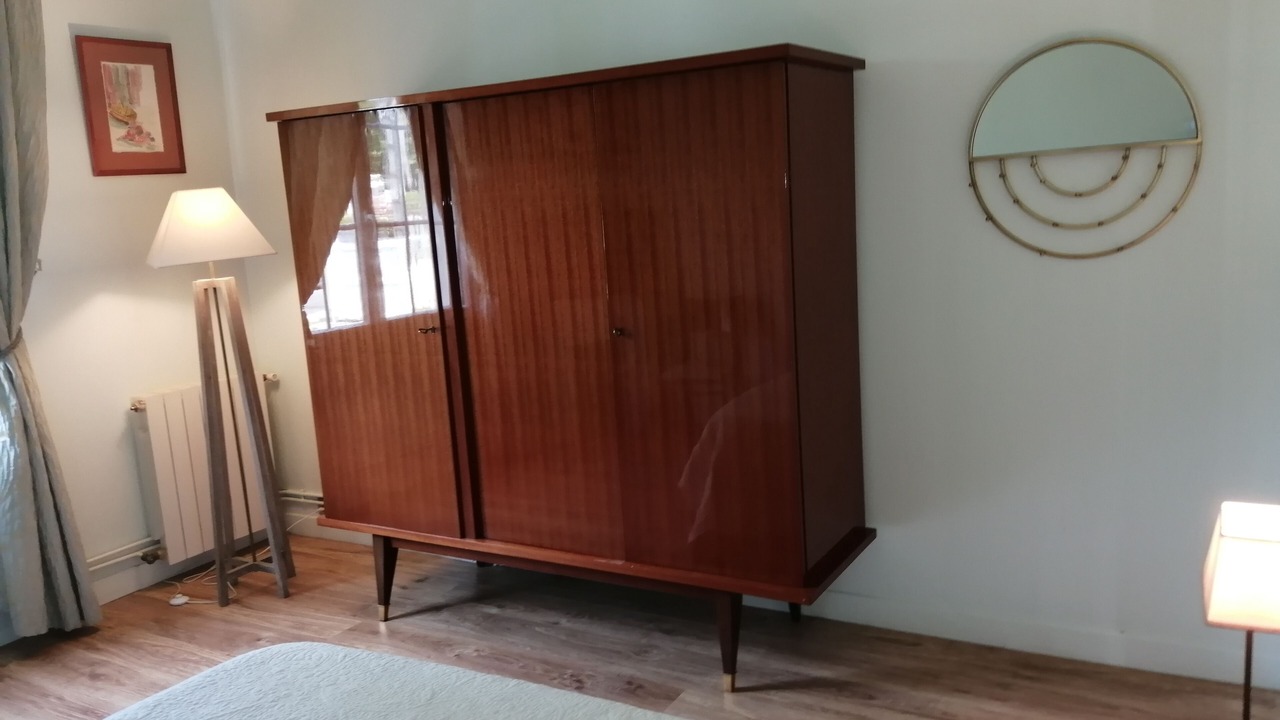 Photo of Bedroom in Lanton