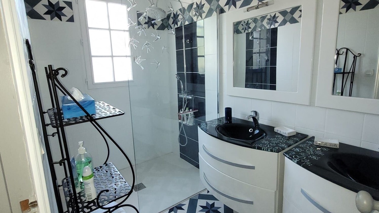 Photo of Bathroom in Saint-Georges-de-Didonne